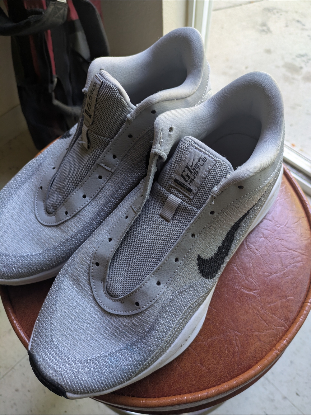 Nike Men’s 10.5 Grey Running Shoes